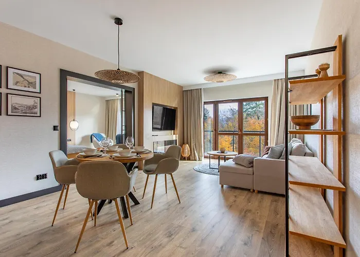 D11 Park 斯克拉斯卡波伦巴